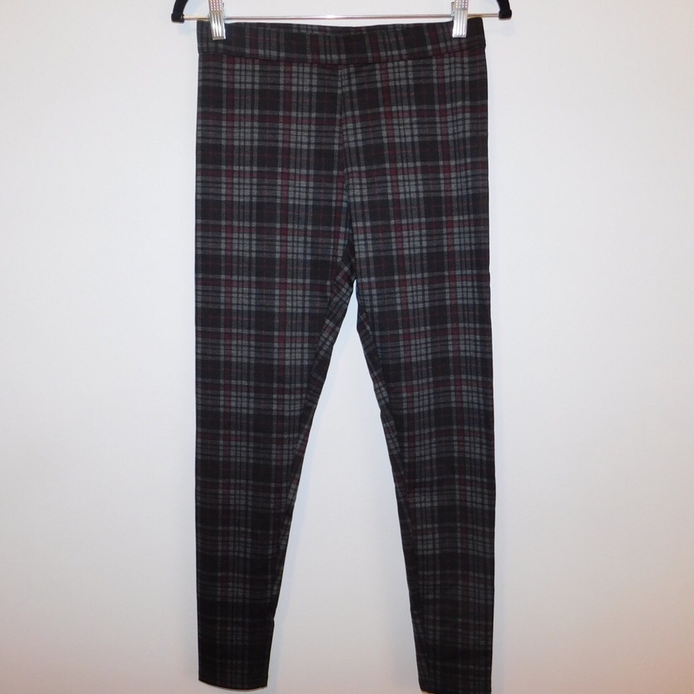 Plaid Vera Wang Leggings!